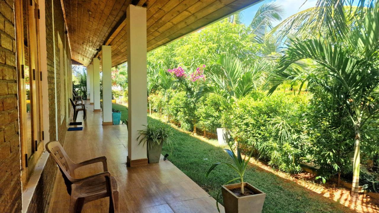 Italian Guest Hotel Trincomalee Luaran gambar