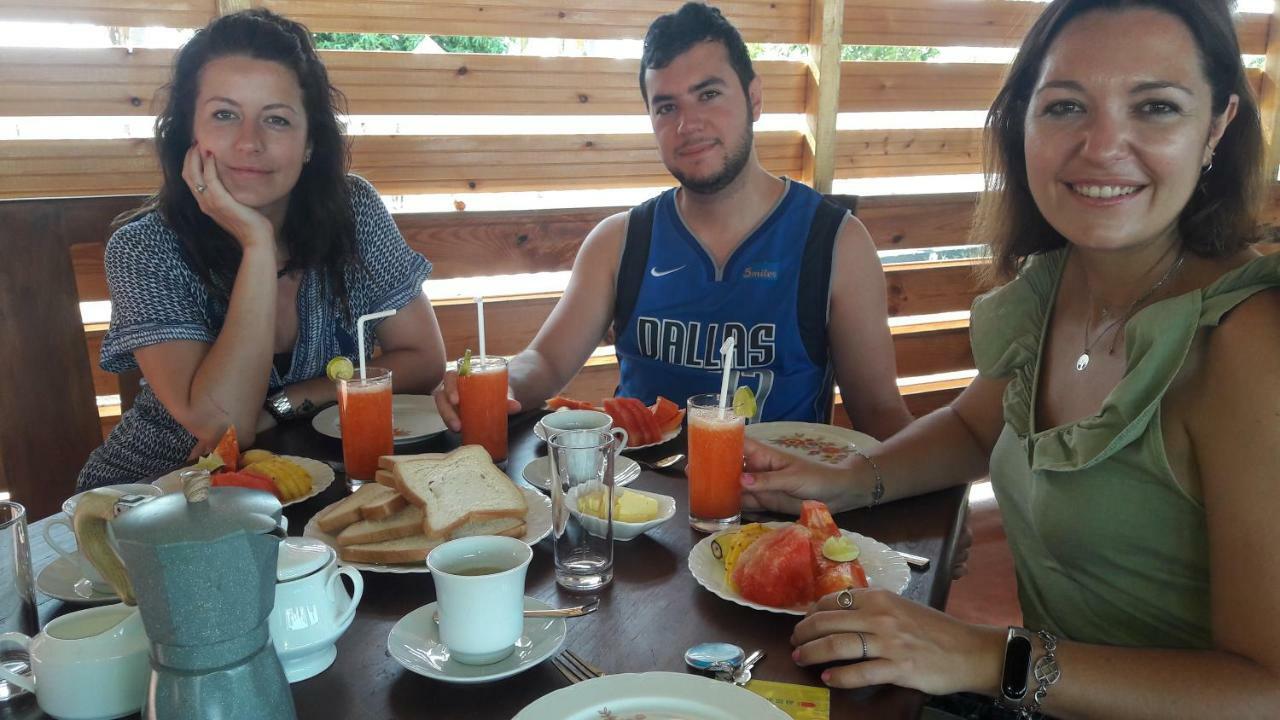 Italian Guest Hotel Trincomalee Luaran gambar